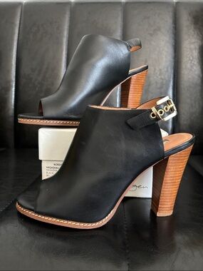 HALOGEN Hasasha-Lea Black Leather Peep-Toe Slingback Heel